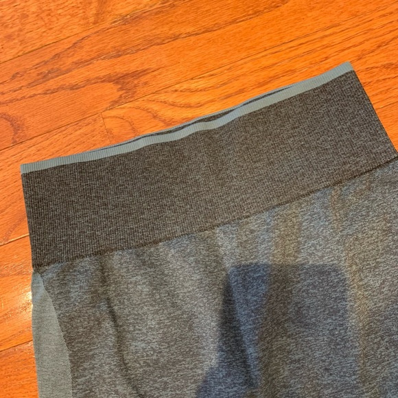 Victorias Secret PINK Seamless Leggings Teal Blue NWOT - Picture 4 of 6
